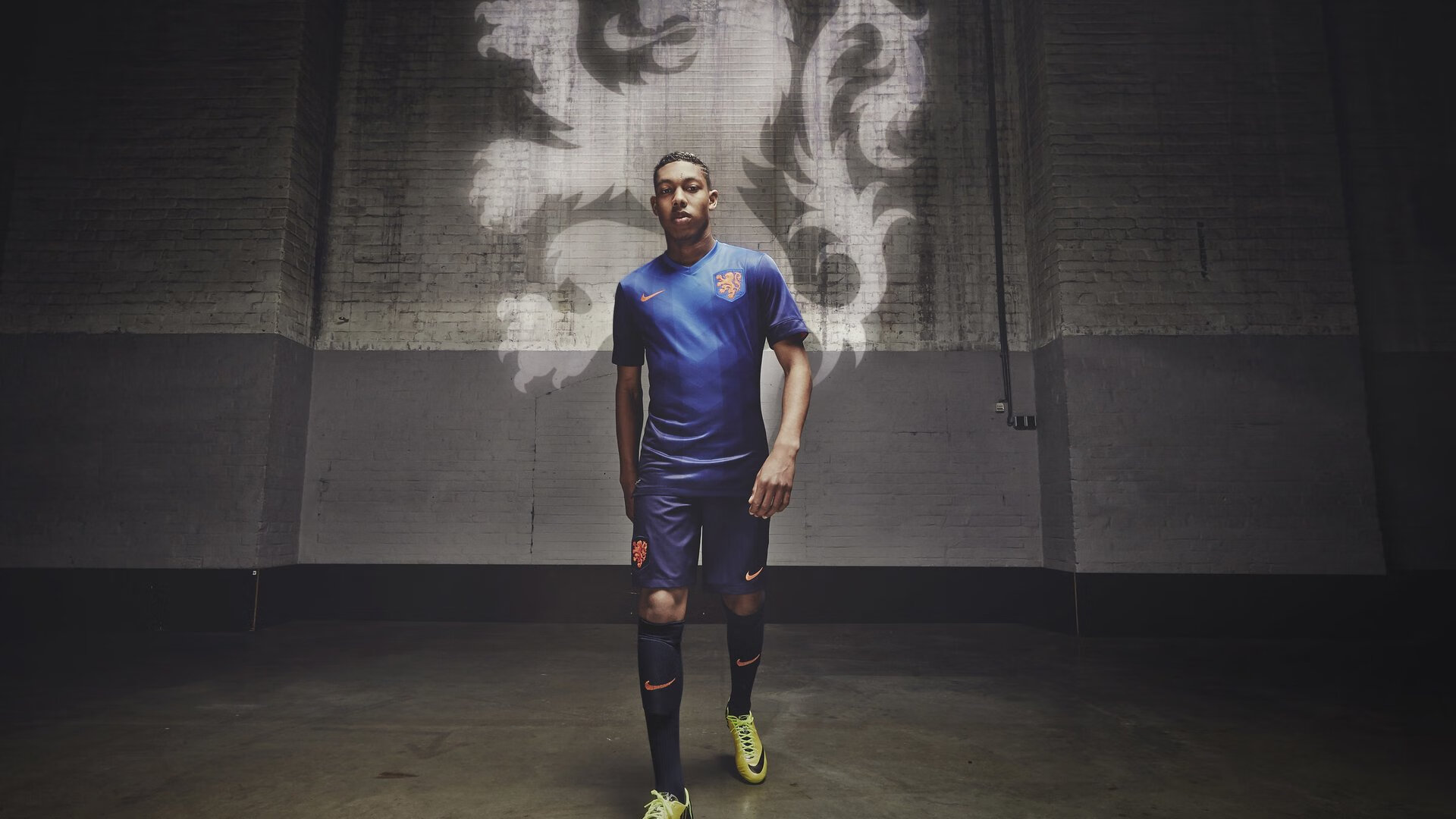 法兰克福边卫布朗成为转会市场热议话题，法国后卫布兰科什么水平